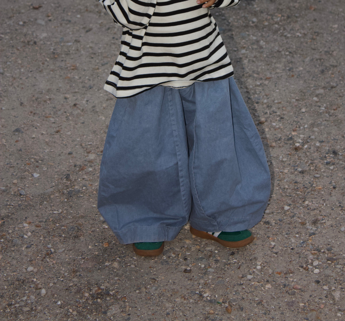 Pantalon jambe tonneau bleu